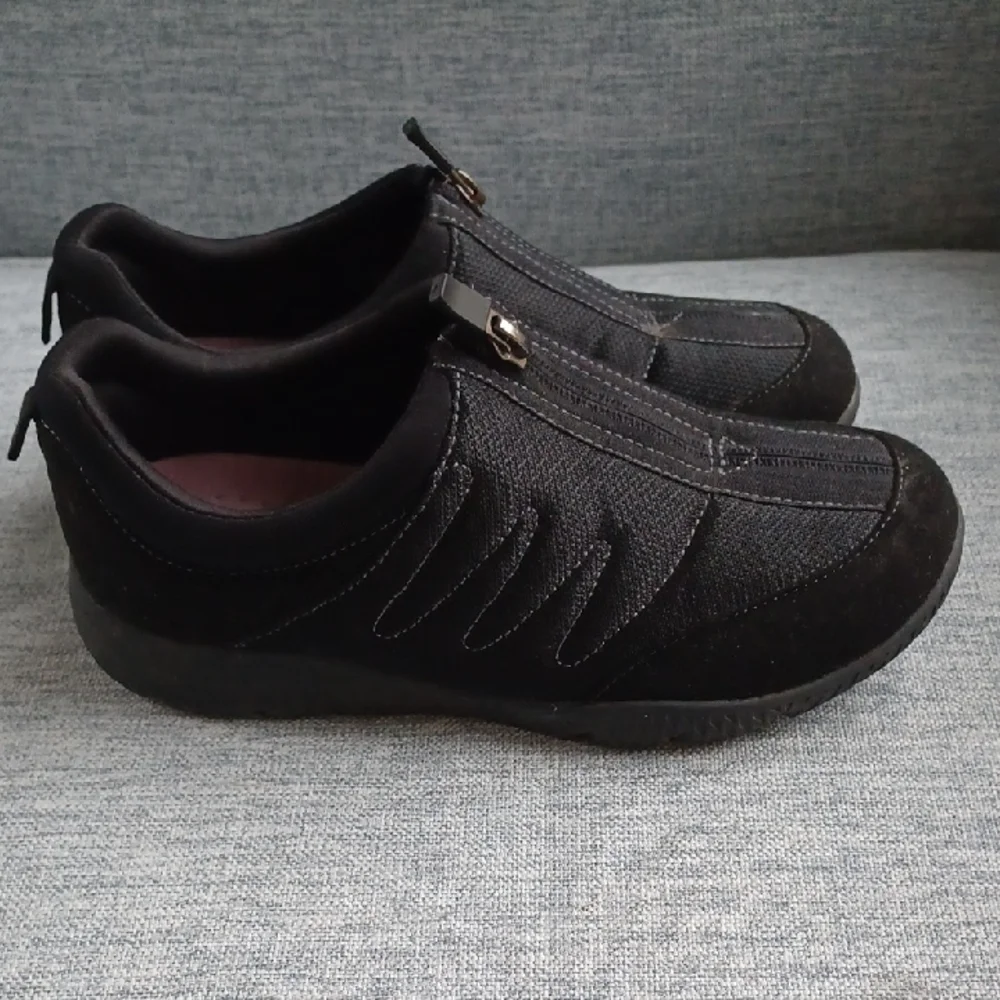 Easy Spirit Black Women's Shoes - Picture 5 of 6